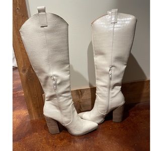 Dolce Vita Vanya Boot